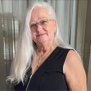 Meet your Posher, Paula